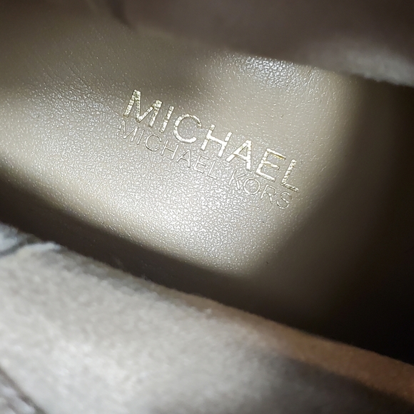 MICHAEL KORS Rory Moccasin Wedges - Picture 10 of 12